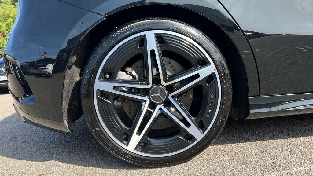 Mercedes-Benz A Class A35 4Matic Premium KO25WXV Black #5