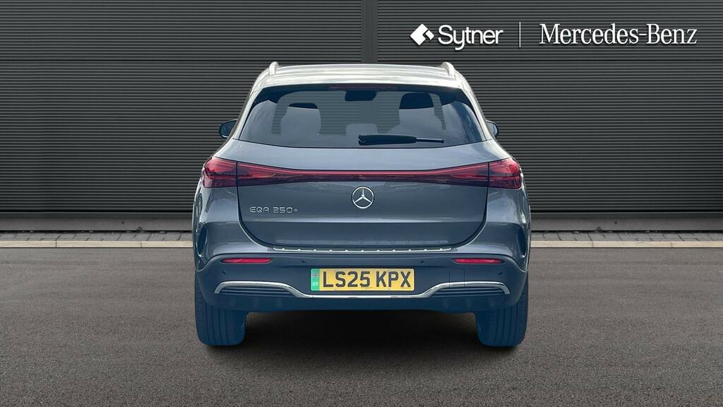 Mercedes-Benz EQA Eqa 250 140Kw Amg Line Premium 70.5Kwh Grey #6