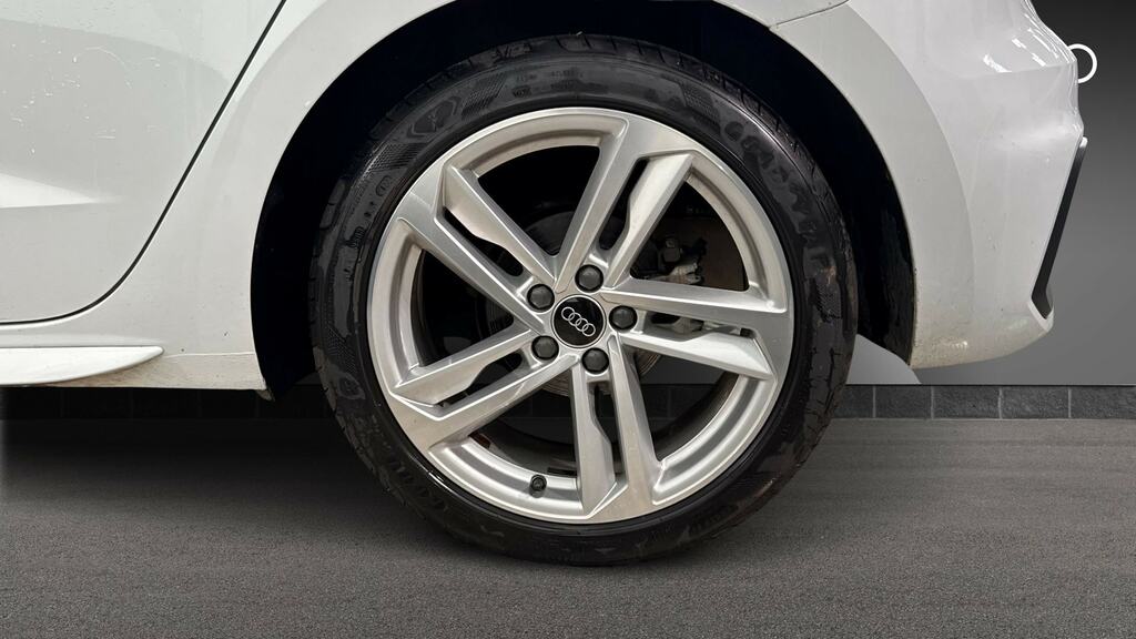 Audi A1 35 Tfsi S Line S Tronic VE72WSU White #5