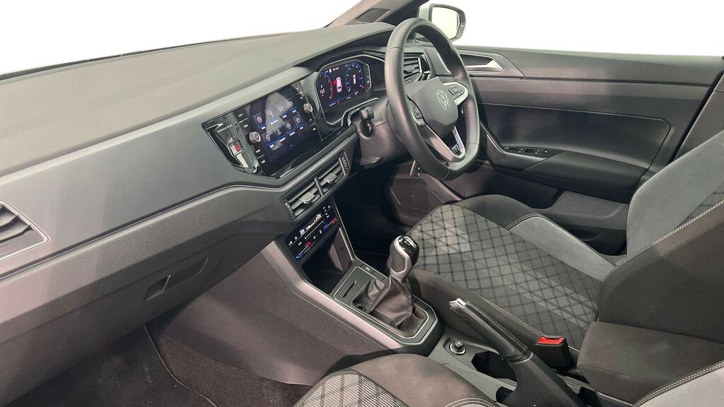 Volkswagen Polo 1.0 Tsi R-line CX73LRJ Silver #2