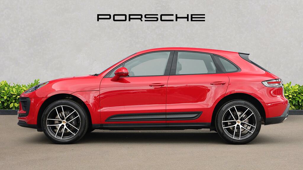 Porsche Macan 5dr Pdk Red #5
