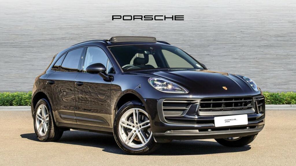 Porsche Macan 5dr Pdk Black #3