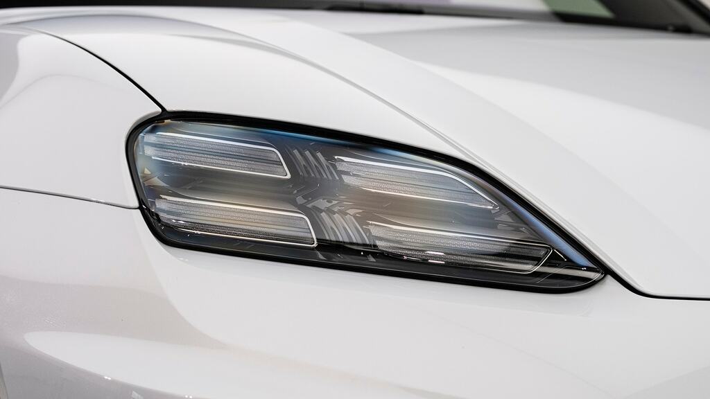 Porsche Macan 100Kwh Turbo Suv 4Wd 639 Ps Grey #21