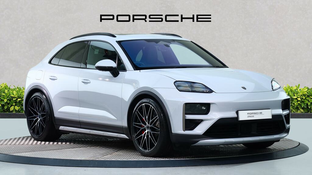 Porsche Macan 470Kw Turbo 100Kwh Grey