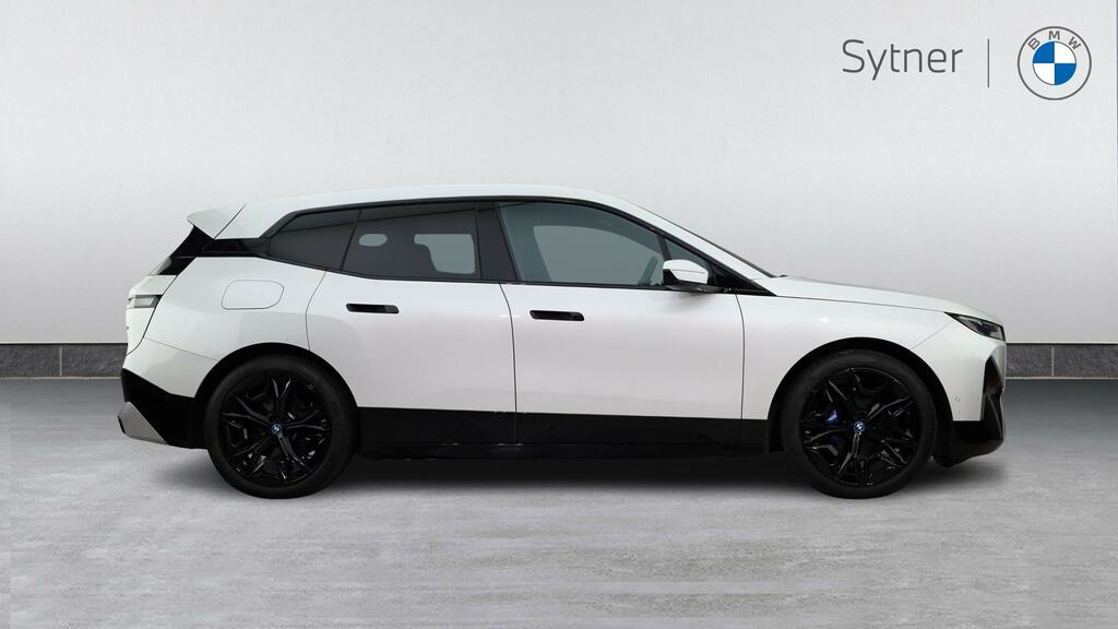 BMW iX 385Kw Xdrive50 M Sport Edition 111.5Kwh SD72TJY White #3