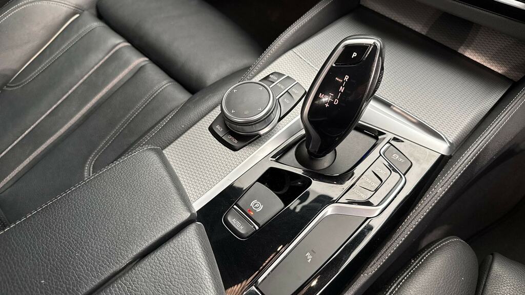 BMW 5 Series 530D Xdrive M Sport Saloon White #10