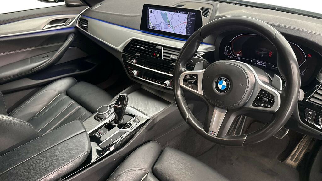 BMW 5 Series 530D Xdrive M Sport Saloon White #6