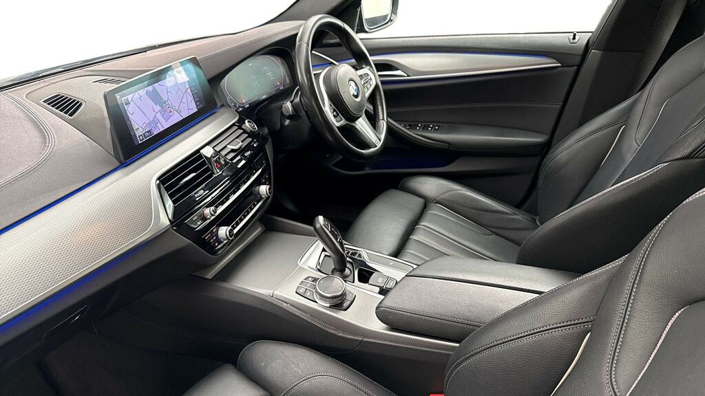 BMW 5 Series 530D Xdrive M Sport Saloon White #7