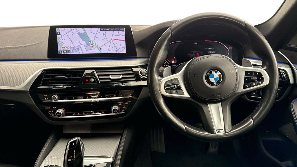 BMW 5 Series 530D Xdrive M Sport Saloon White #5