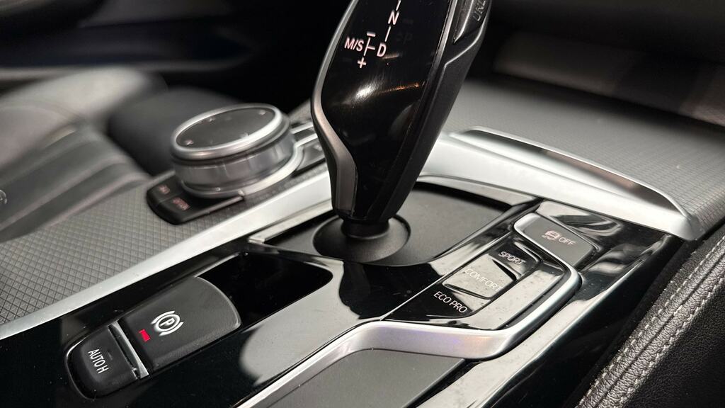 BMW 5 Series 530D Xdrive M Sport Saloon White #19