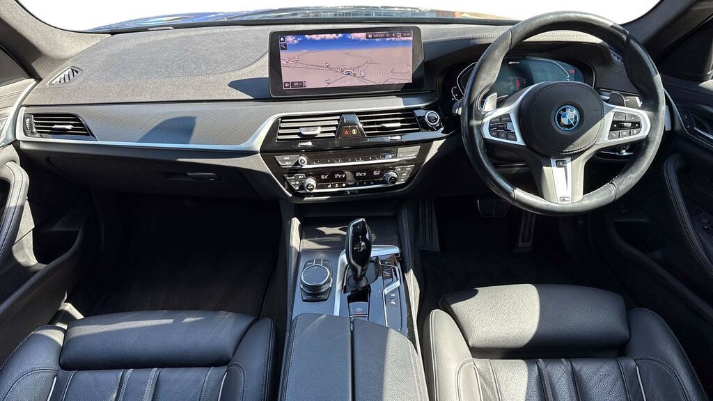 BMW 5 Series 530E M Sport Blue #4