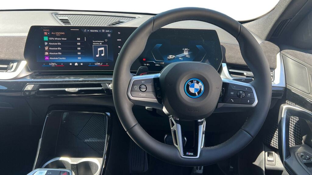 BMW iX2 150Kw Edrive20 Shadow Edition 65Kwh CJ26LWZ White #5