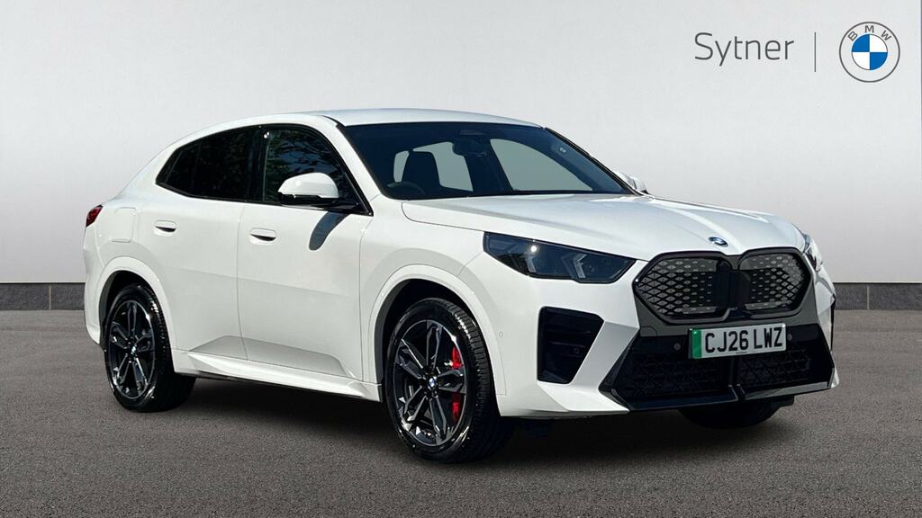 BMW iX2 150Kw Edrive20 Shadow Edition 65Kwh CJ26LWZ White