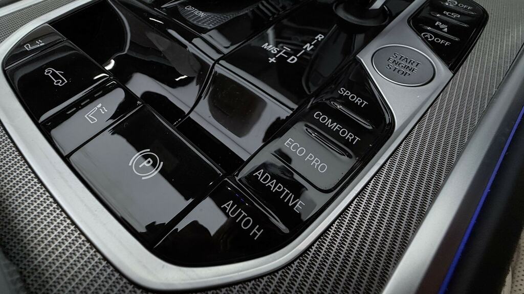 BMW 8 Series 3.0 M Sport Huge Spec Saloon Steptronic  #19