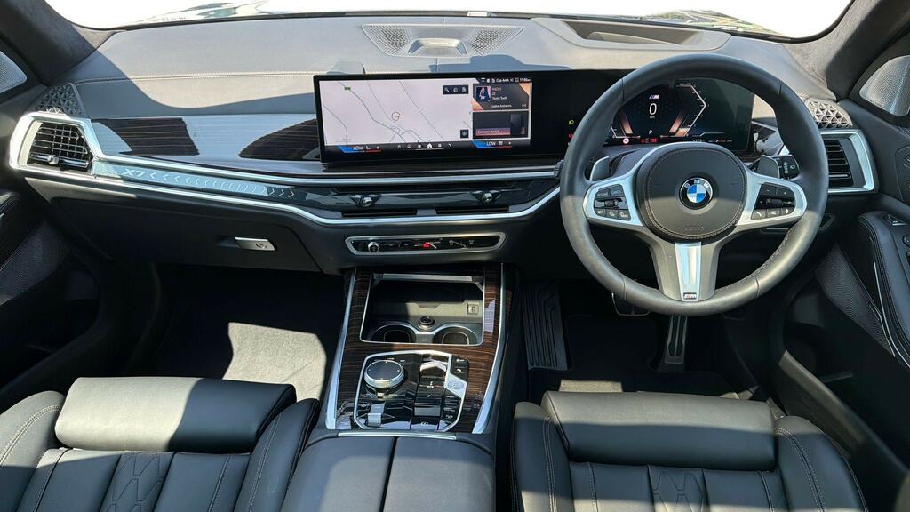 BMW X7 Xdrive40d Mht M Sport Step LR26OUC Black #4