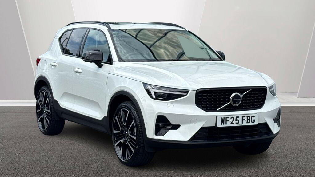 Volvo XC40 2.0 B3p Ultra Bright White
