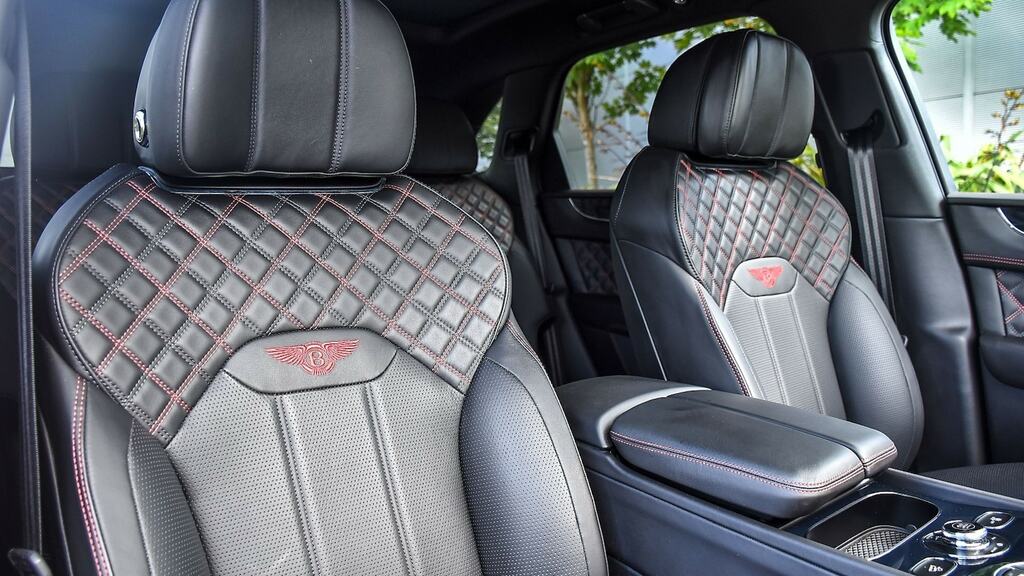 Bentley Bentayga 4.0 V8 First Edition Red #4