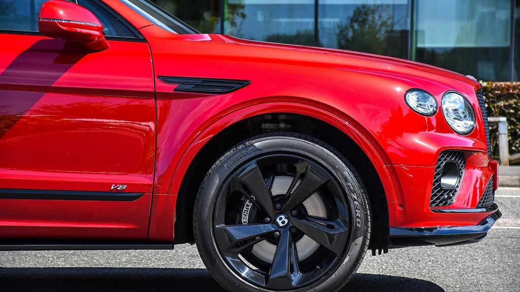 Bentley Bentayga 4.0 V8 First Edition Red #6