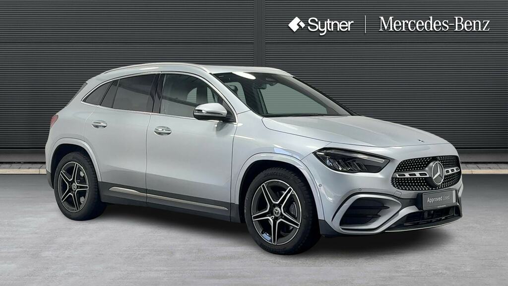 Mercedes-Benz GLA Class Gla 220D 4Matic Amg Line Executive Silver