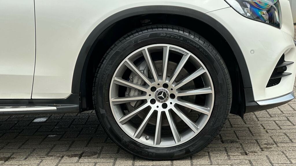Mercedes-Benz GLC Class Glc 250 4Matic Amg Line Premium 9G-tronic White #5