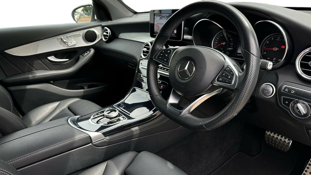 Mercedes-Benz GLC Class Glc 250 4Matic Amg Line Premium 9G-tronic White #3