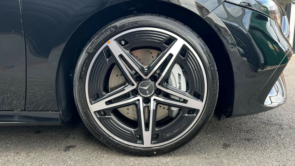 Mercedes-Benz A Class A35 4Matic Premium KO25WZB Black #5