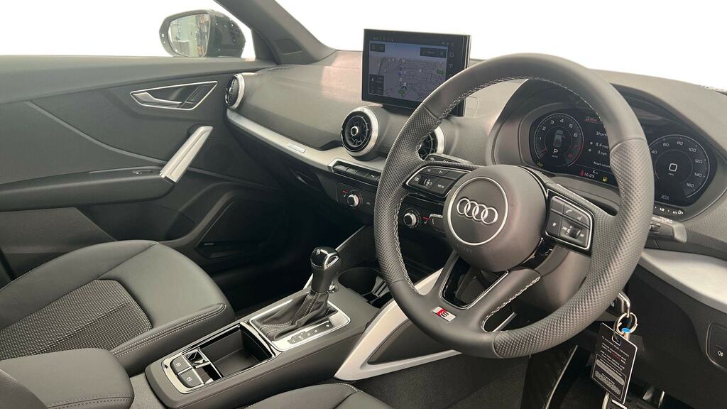 Audi Q2 35 Tfsi S Line S Tronic Cs CY26EVD Black #6