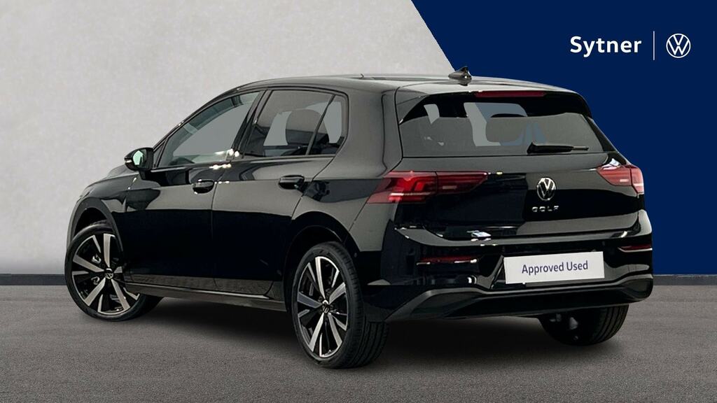 Volkswagen Golf 1.5 Tsi Match Black #3