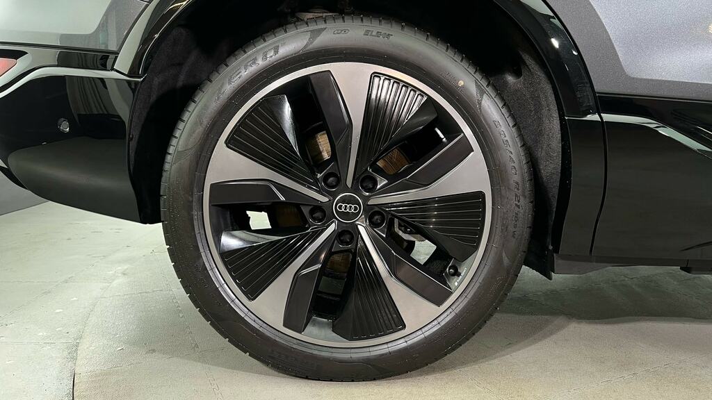 Audi Q6 E-Tron 185Kw 83Kwh Black Edition Grey #5