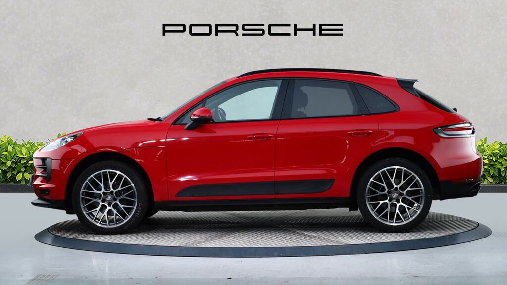 Porsche Macan 5dr Pdk Red #4