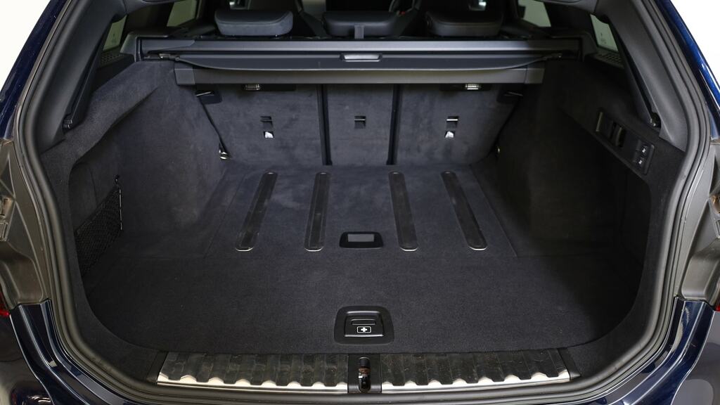 BMW M3 Mht Saloon Hybrid Xdrive Euro 6 Ss Black #13
