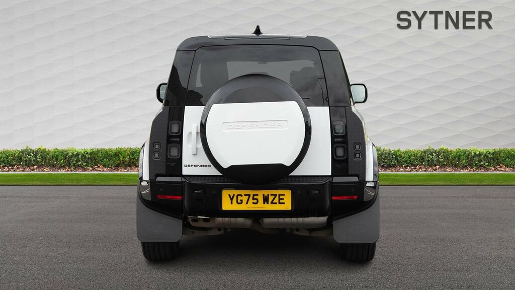 Land Rover Defender 90 3.0 D250 X-dynamic Hse 90 White #6