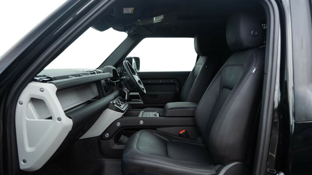 Land Rover Defender 90 3.0 D250 Hard Top Se Black #3
