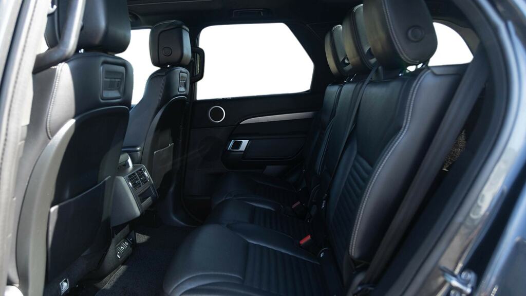 Land Rover Discovery 3.0 D300 R-dynamic Se YK21NJL Grey #4