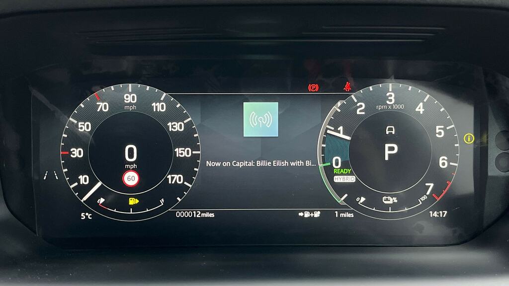Land Rover Discovery Sport 2.0 D165 S Grey #15