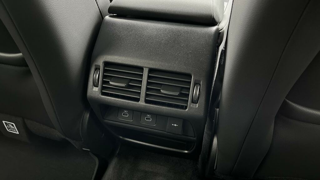 Land Rover Discovery Sport 2.0 D165 S Grey #17