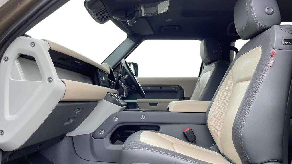 Land Rover Defender 90 3.0 D250 X-dynamic Se 90 Brown #3