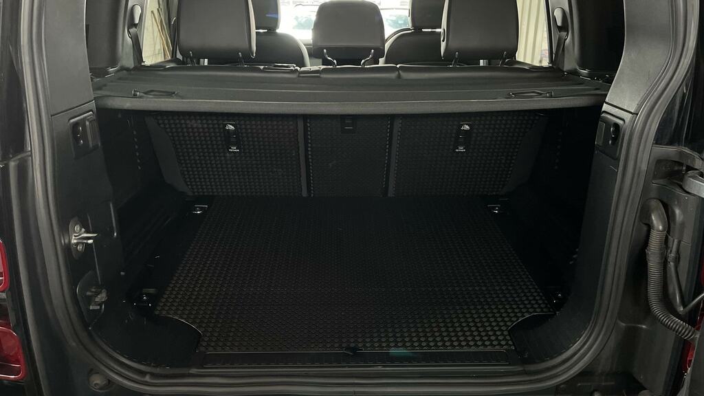 Land Rover Defender 110 3.0L 3.0 D250 Mhev X-dynamic Se Suv Aut Grey #10