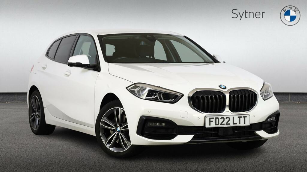 BMW 1 Series 118I 136 Sport Step Live Cockpit Pro White