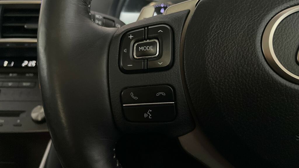Lexus IS 2019 2.5 300H Saloon Hybrid E-cvt Euro Red #17