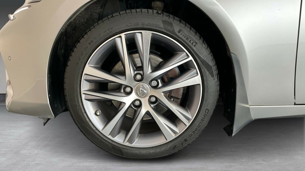 Lexus IS 2019 2.5 300H Saloon Hybrid E-cvt Euro Red #24