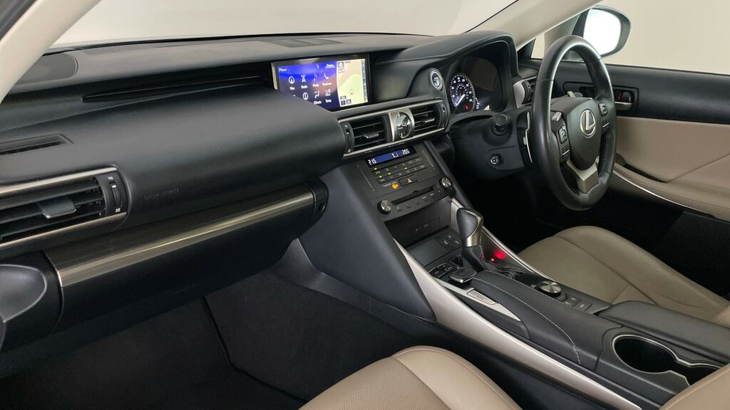 Lexus IS 2019 2.5 300H Saloon Hybrid E-cvt Euro Red #11