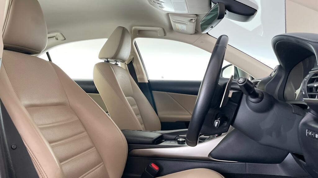 Lexus IS 2019 2.5 300H Saloon Hybrid E-cvt Euro Red #10