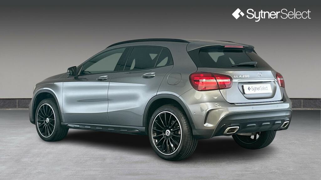 Mercedes-Benz GLA Class Gla 200 Amg Line Edition Grey #2