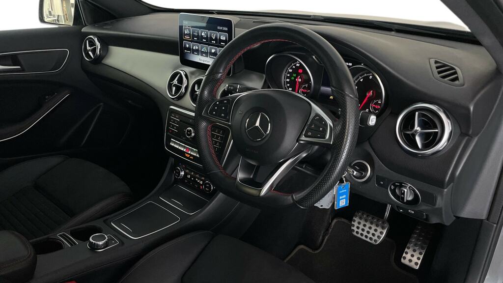 Mercedes-Benz GLA Class Suv 1.6 Gla180 Amg Line Edition 7G-dct Euro 6 Ss Black #9