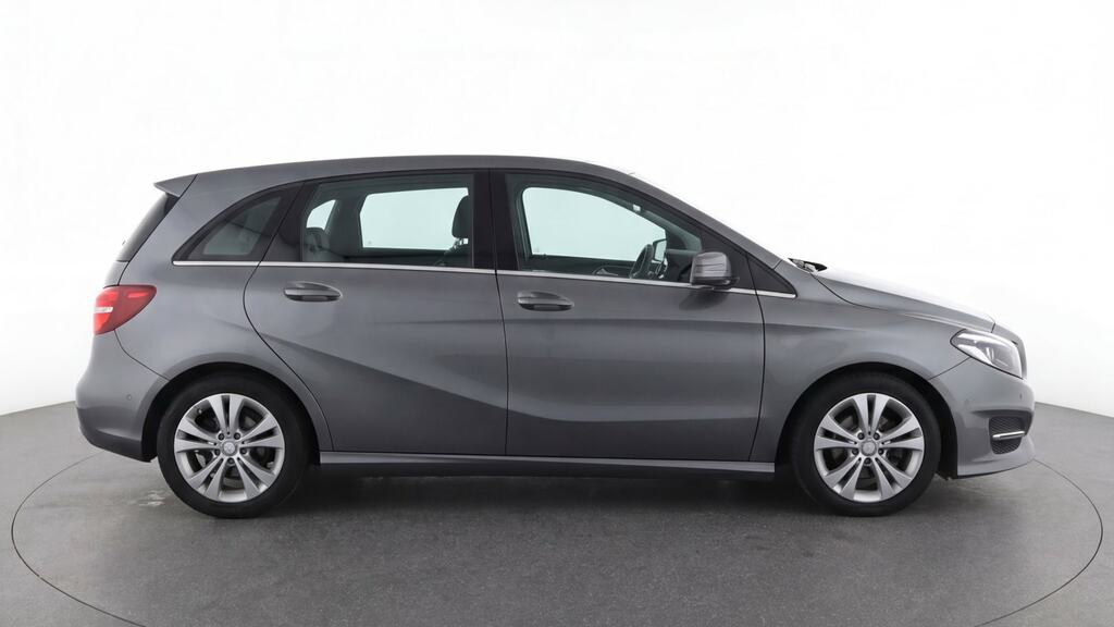 Mercedes-Benz B Class 1.5 B180d Amg Line Premium 7G-dct Euro 6 Ss Black #8