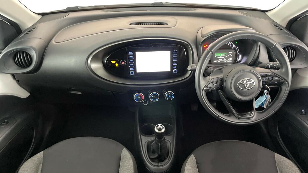 Toyota Aygo X 1.0 Vvt-i Pure CX22YTN White #6