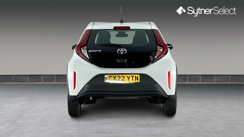 Toyota Aygo X 1.0 Vvt-i Pure CX22YTN White #5