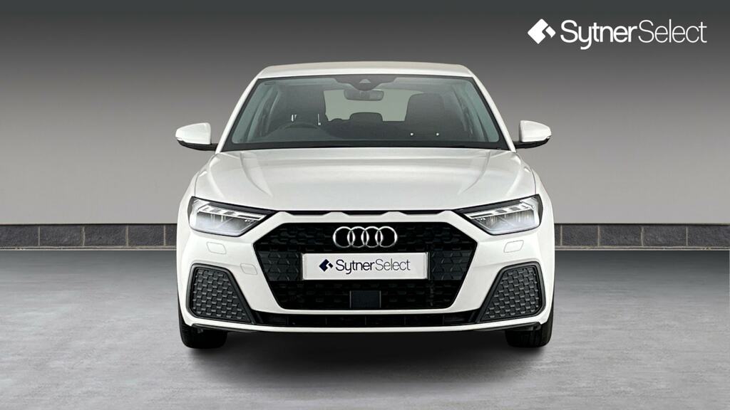 Audi A1 30 Tfsi 110 Technik YC23KWP White #4