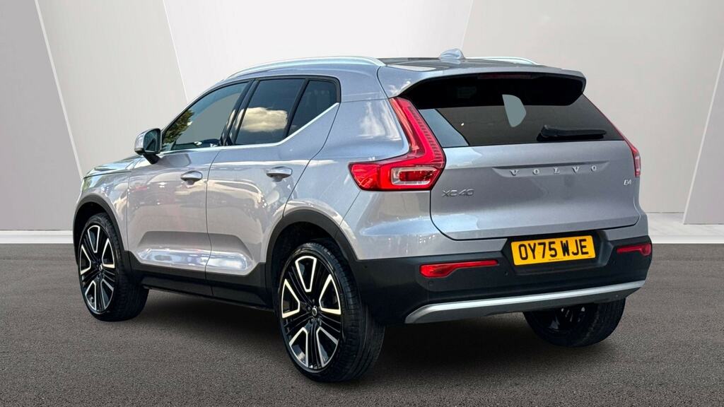 Volvo XC40 2.0 B4p Ultra Bright OY75WJE Silver #2